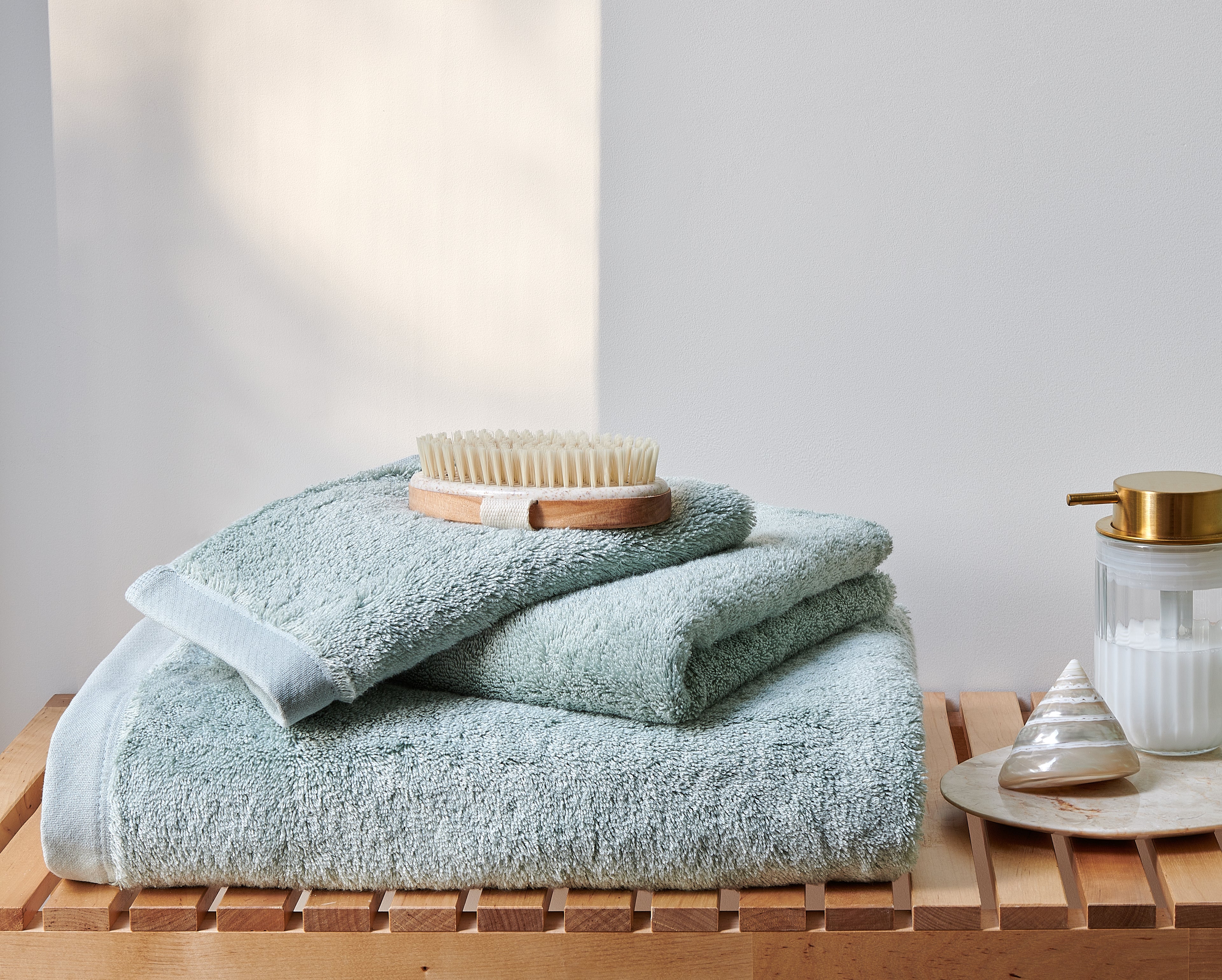 blanky Bamboo Bath Towel